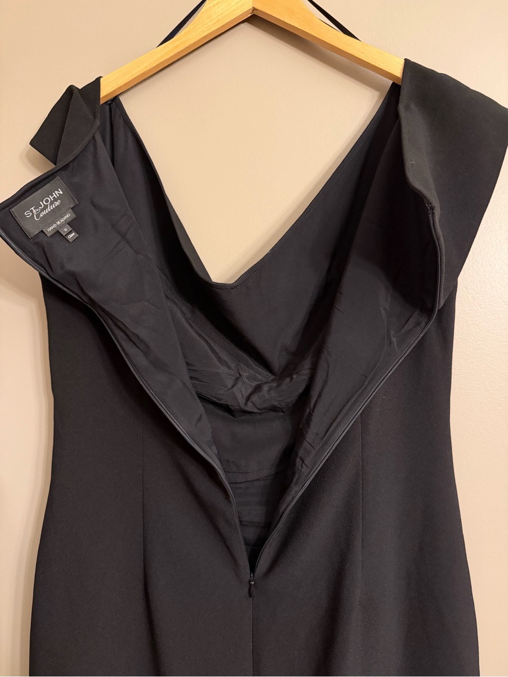 St. John Couture Black Dress 10 Hand Beaded Silk Lined Off Shoulder Cocktail - Picture 7 of 11
